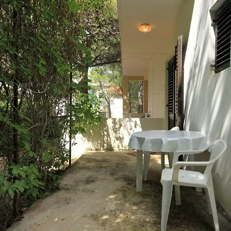 By The Sea Mudri Dolac Pensionat 3*
